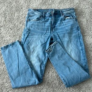 American Eagle men’s jeans
